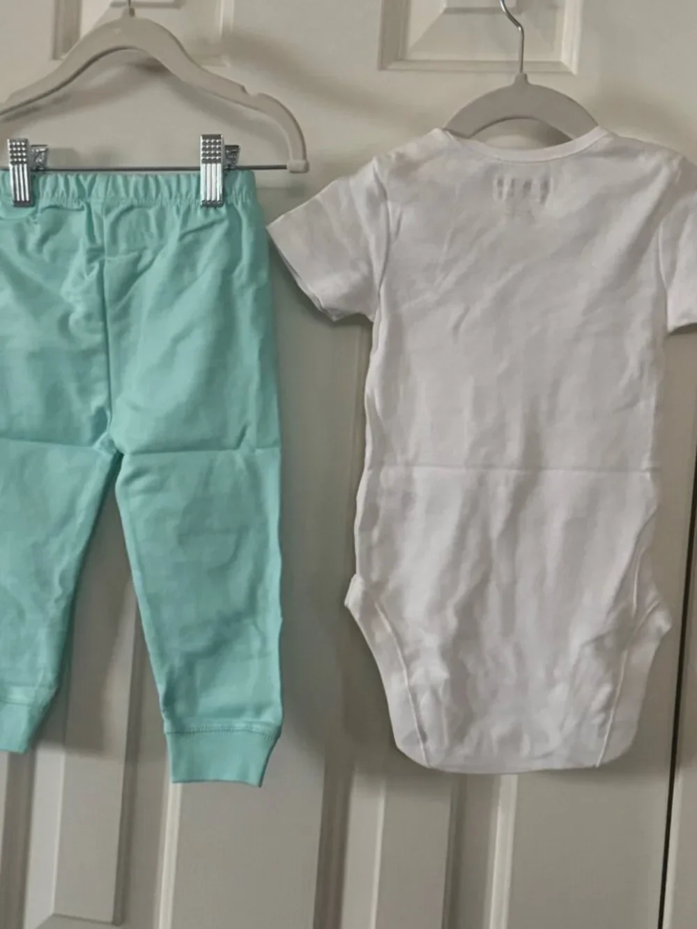 The Childrens Place My First Easter Bunny Bodysuit and Pants Outfit 6-9 mos P3